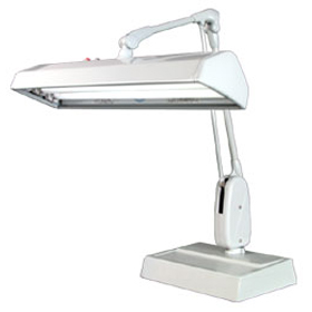 Almond 3-Lamp 15W Fluorescent 33 in. Floating Arm Task Light, Clamp Base